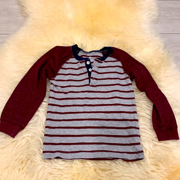 Carter’s Long Sleeve Shirt with Stripes in Maroon/Gray with Old Navy Jeans in 3T - Picture 2 of 9
